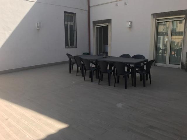 Suite Con Terrazza In Centro Catania Exterior foto