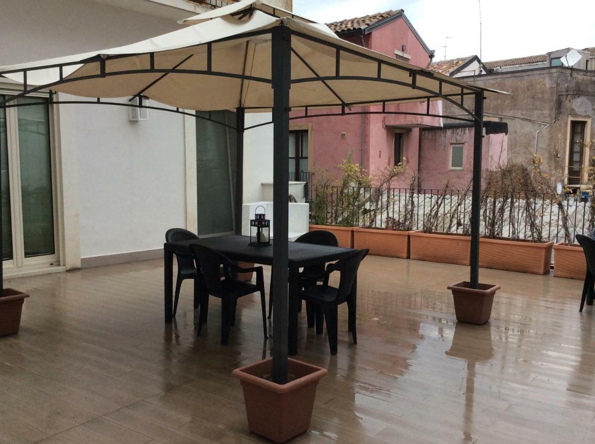 Suite Con Terrazza In Centro Storico CTA Exterior foto